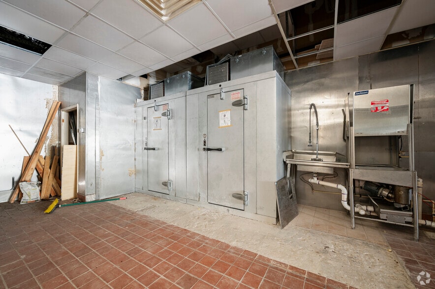 More Photos Of 3101 SW 34th Ave, Ocala Unknown For Lease