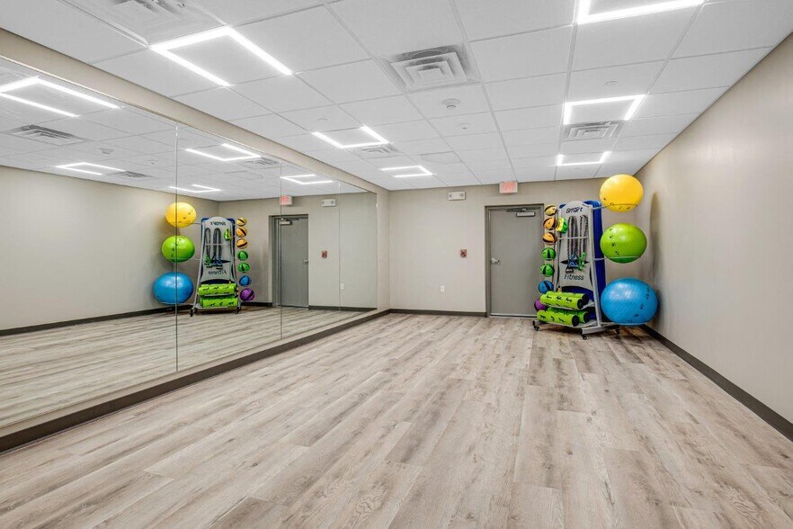 More Photos Of 21 East St, North Attleboro Apartments For Lease