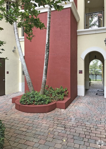 More Photos Of 12955 SW 132nd St, Miami Office For Lease