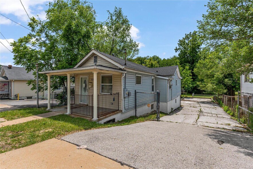 More Photos Of 7228 West Florissant Ave, Jennings Office For Sale