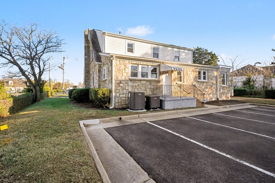 More Photos Of 4412 Lafayette Blvd, Fredericksburg Loft Creative Space For Lease