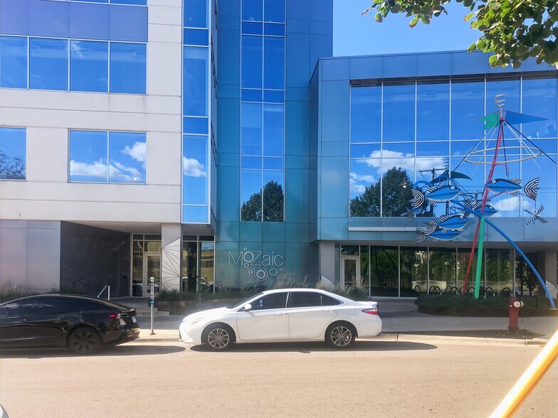 More Photos Of 1330 Lagoon Ave, Minneapolis Coworking Space