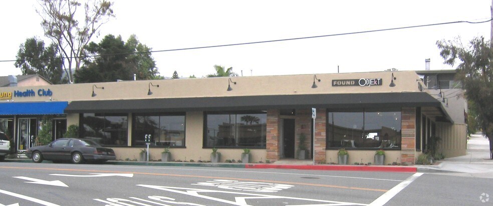 More Photos Of 888 Glenneyre St, Laguna Beach Storefront For Lease