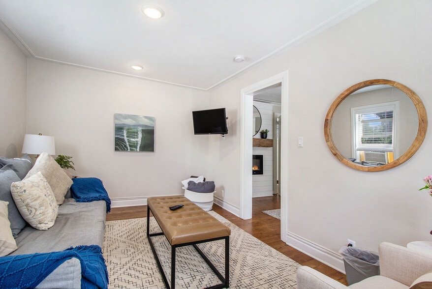 More Photos Of 155 N Main St, Village of Clarkston Hospitality For Sale