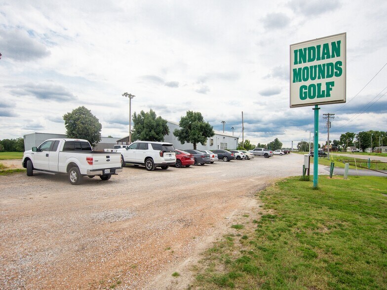 More Photos Of 3500 Kingshighway, East Saint Louis Golf Course Driving Range For Sale