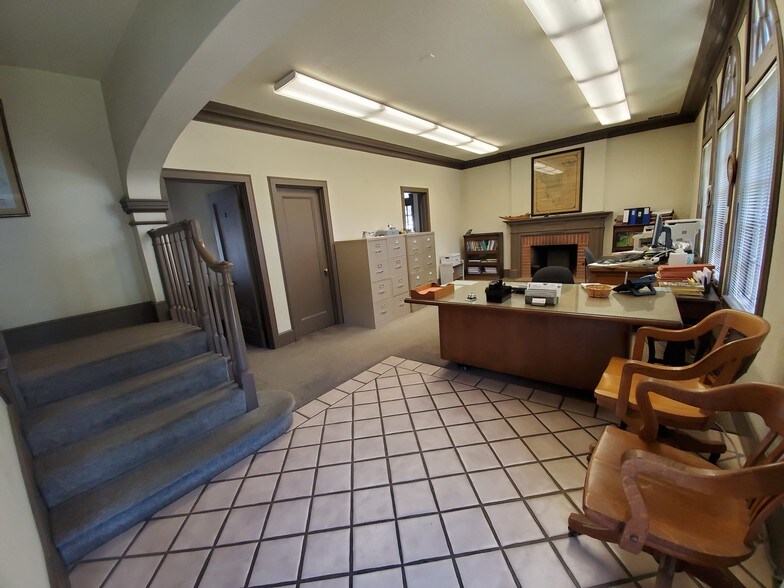 More Photos Of 430 2nd St, Yuba City Office For Sale