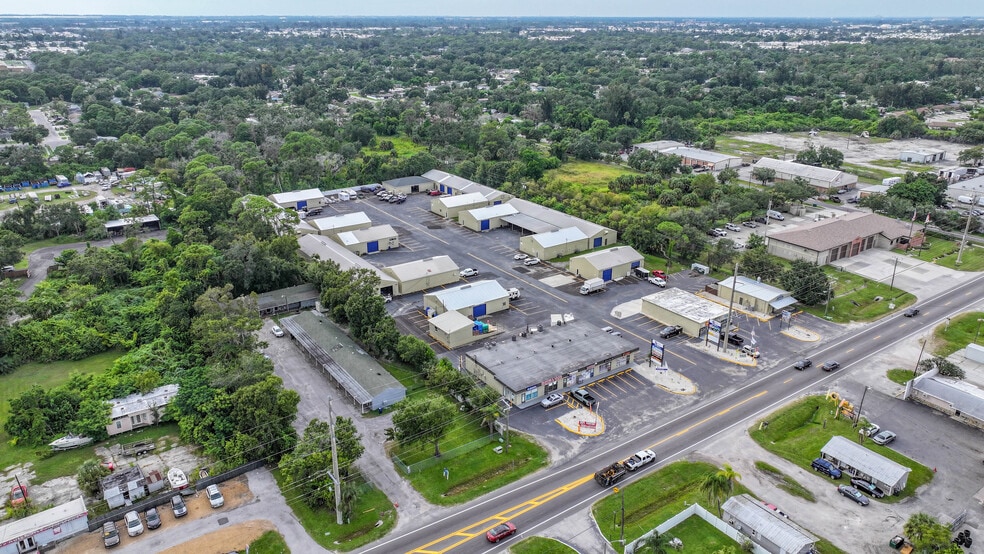 More Photos Of 6152 15th St E, Bradenton Warehouse For Lease