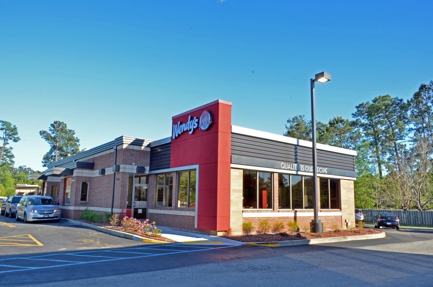 More Photos Of 9145 University Blvd, Charleston Fast Food For Sale