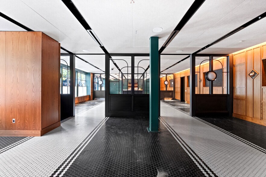 More Photos Of 1910-1918 Chestnut St, Philadelphia Freestanding For Lease