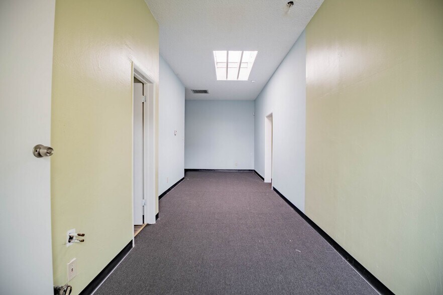 More Photos Of 5338 Vineland Ave, North Hollywood Restaurant For Lease