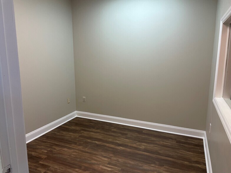 More Photos Of 500 New Hope Rd, Raleigh Light Distribution For Lease