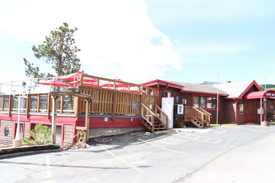 More Photos Of 32138 Highway 72, Golden Restaurant For Sale
