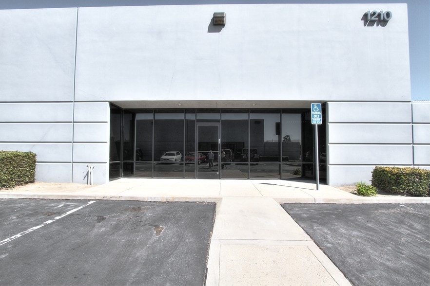 More Photos Of 1210 E Lexington Ave, Pomona Warehouse For Lease