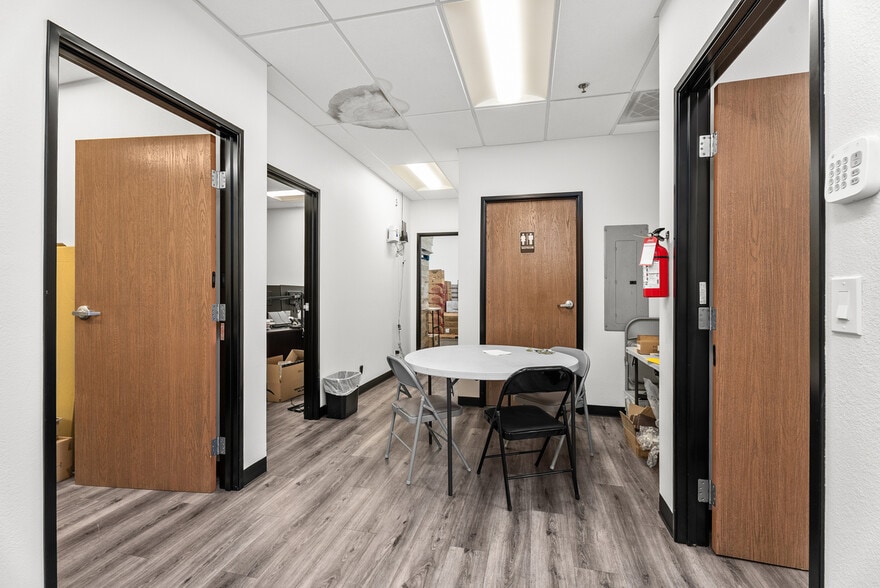 More Photos Of 2003 Raymer Ave, Fullerton Distribution For Sale