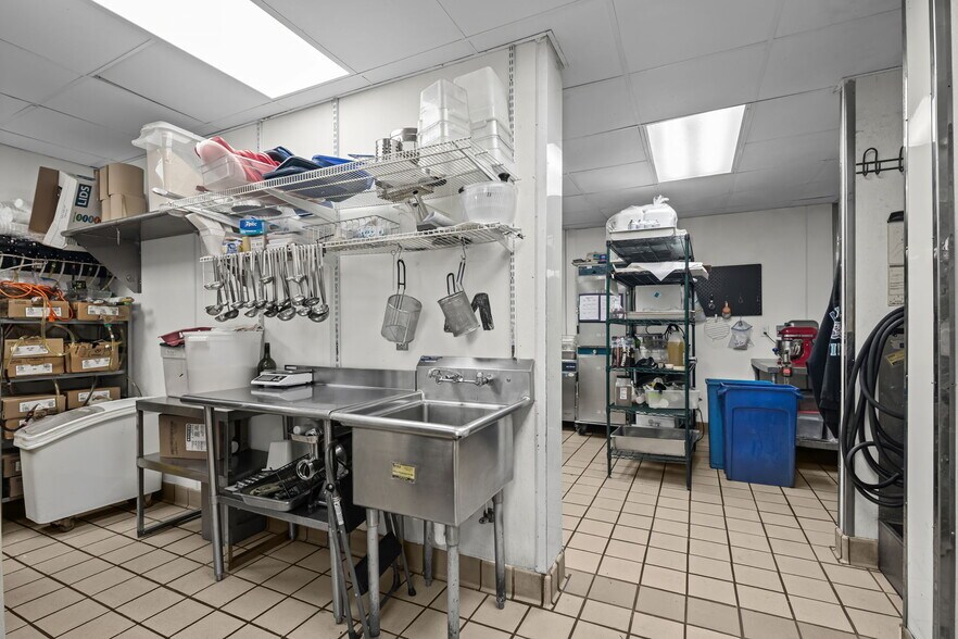 More Photos Of 91 Millard Farmer Ind Blvd, Newnan Restaurant For Sale