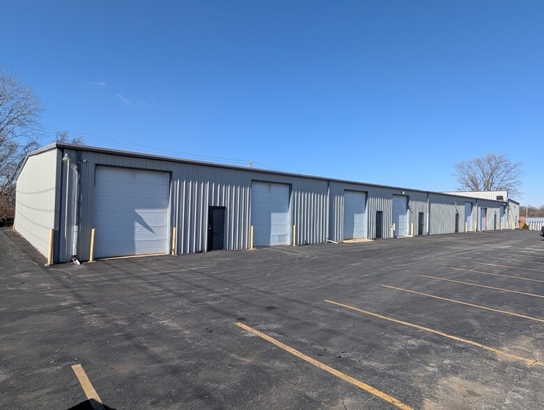 More Photos Of 4787 Hydraulic Rd, Rockford Manufacturing For Sale