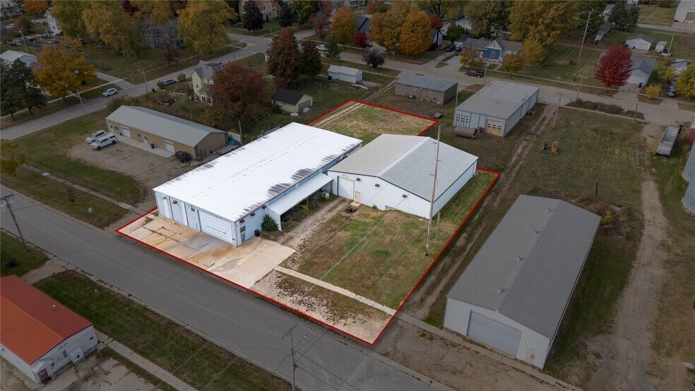 More Photos Of 410 W 6th St, Tipton Manufacturing For Sale