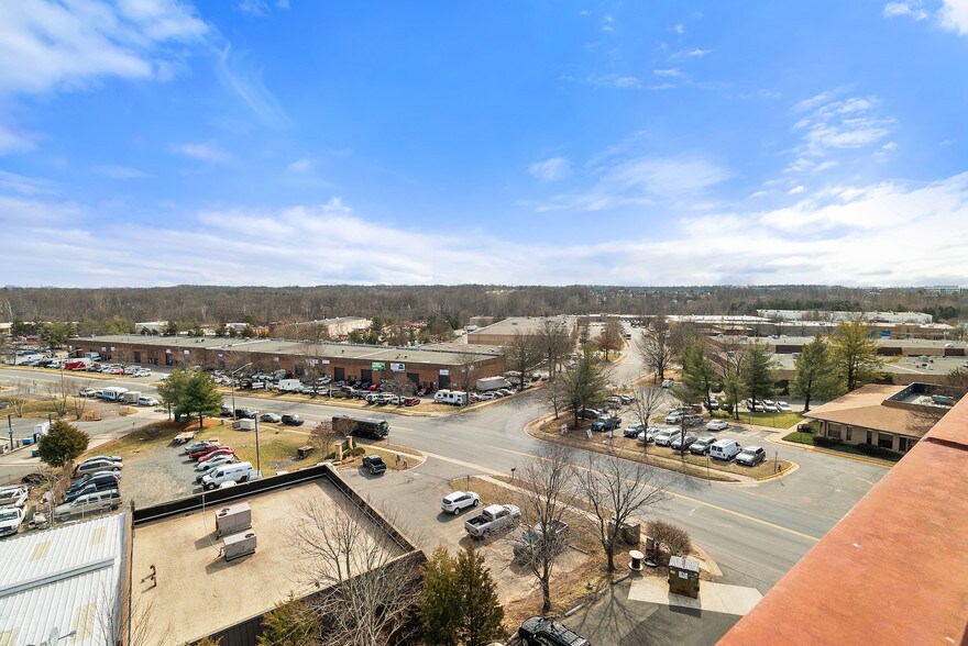More Photos Of 4221 Walney Rd, Chantilly Office For Lease