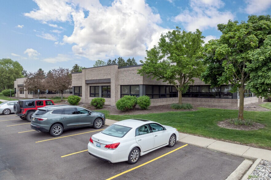 More Photos Of 4440 Hagadorn Rd, Okemos Light Manufacturing For Lease