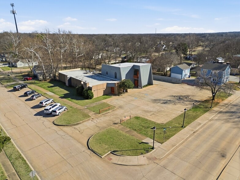 More Photos Of 801 S Washington St, Stillwater Healthcare For Sale