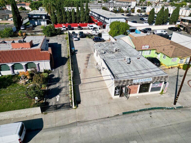 More Photos Of 10231 Old River School Rd, Downey General Retail For Sale