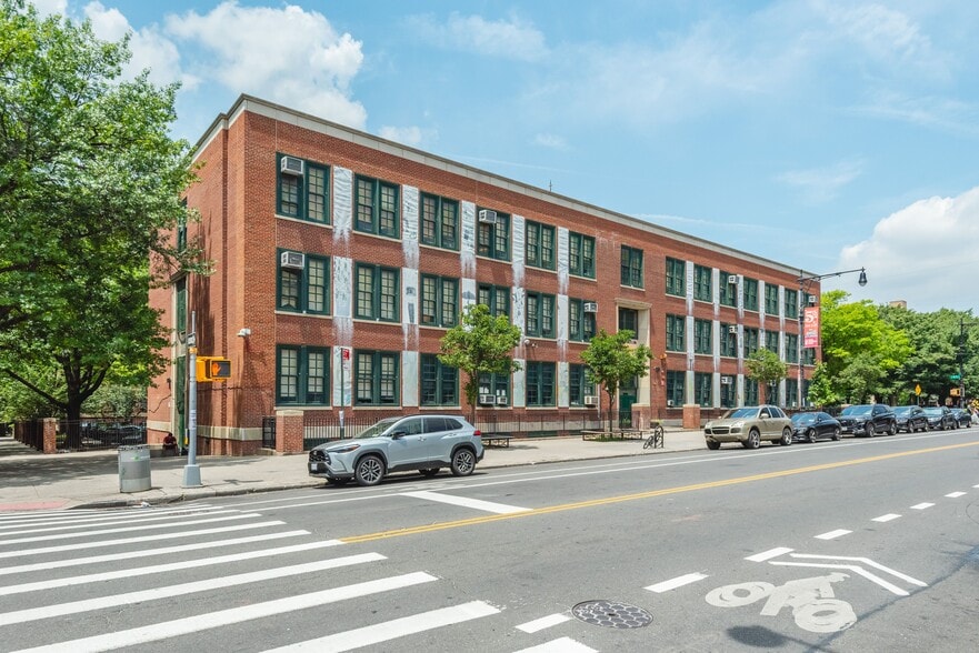 More Photos Of 390 5th Ave, Brooklyn Apartments For Sale