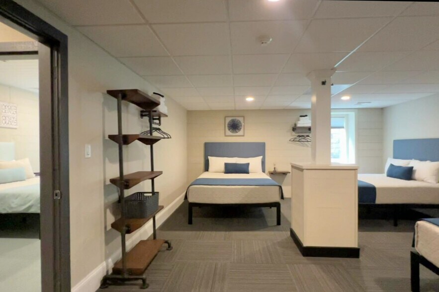 More Photos Of 156 Teaticket Hwy, Falmouth Freestanding For Sale