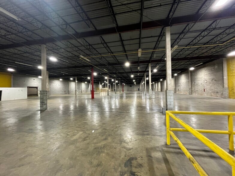More Photos Of 2901 Bells Rd, Richmond Distribution For Lease