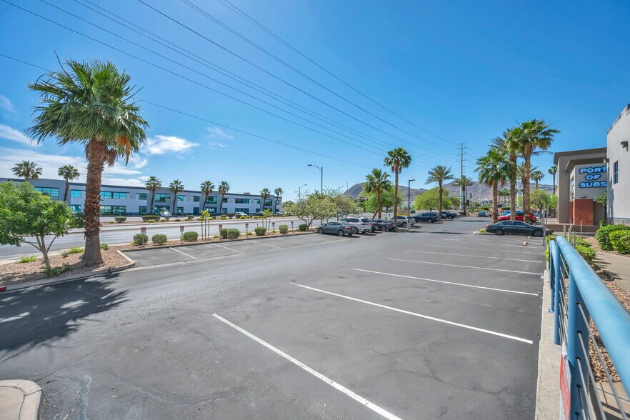More Photos Of 159 N Gibson Rd, Henderson Warehouse For Sale