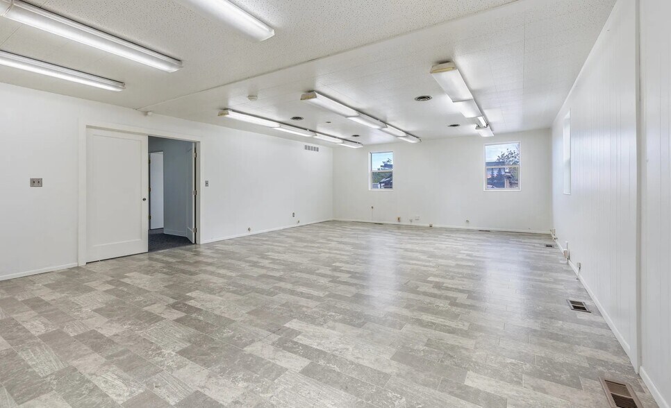 More Photos Of 3010 W State St, Boise Office For Sale