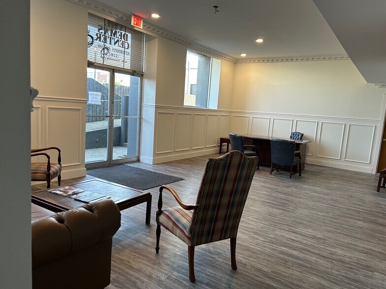 More Photos Of 116 NW Columbia Ave, Lake City Office For Sale