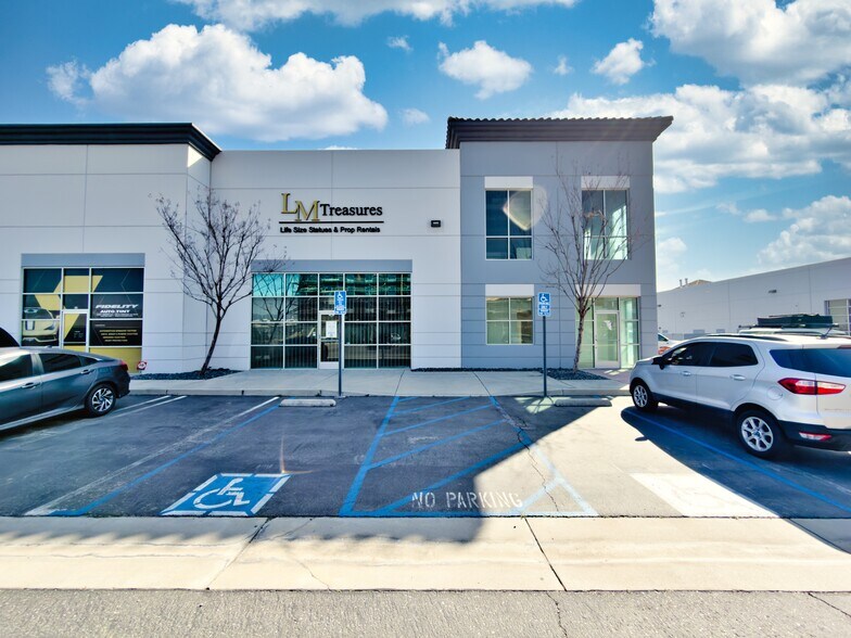 Primary Photo Of 10557 Juniper Ave, Fontana Warehouse For Lease