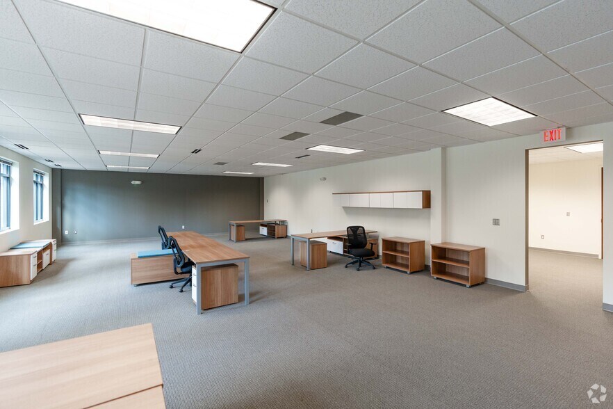 More Photos Of 1516 E Franklin St, Chapel Hill Office For Lease