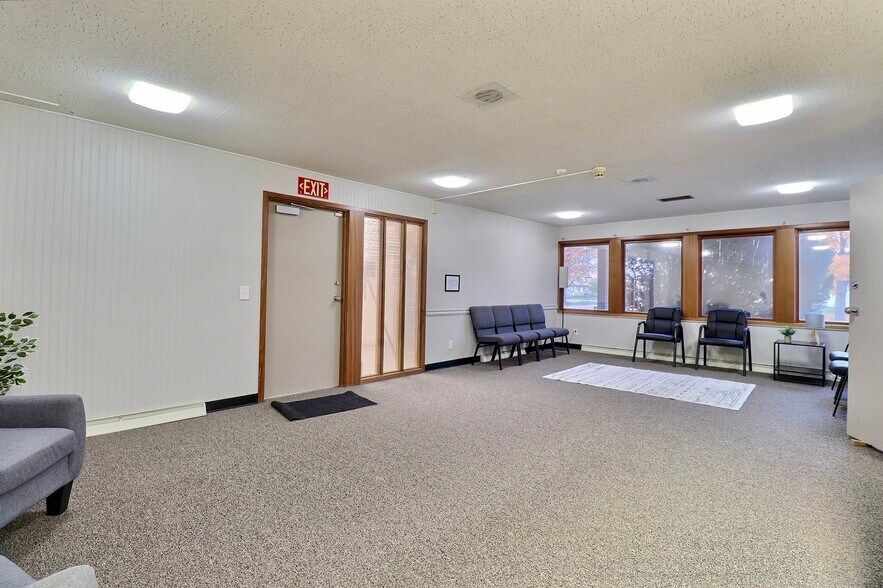 More Photos Of 230 E 22nd St, Fremont Medical For Sale