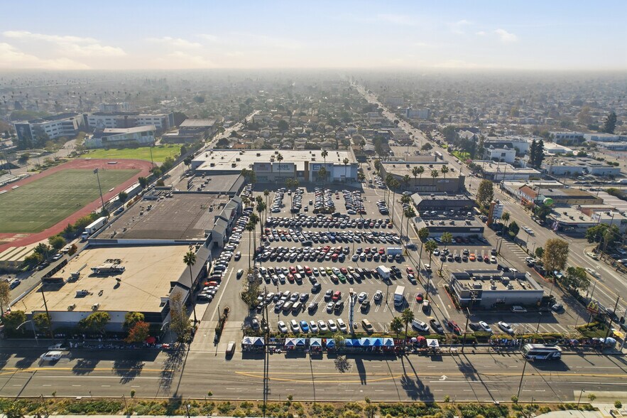 More Photos Of 5852 S Vermont Ave, Los Angeles Unknown For Lease