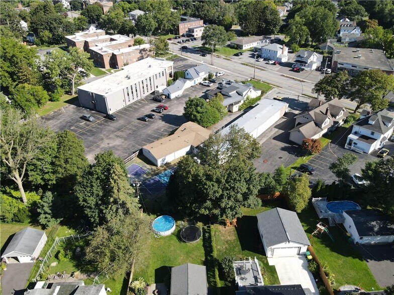 More Photos Of 2195 Monroe Ave, Rochester Freestanding For Sale