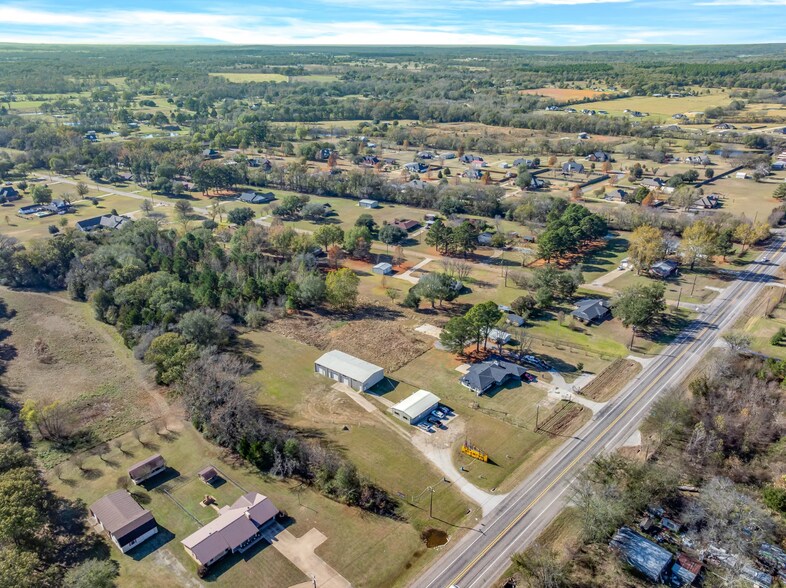 More Photos Of 20981 State Highway 64, Canton General Retail For Sale