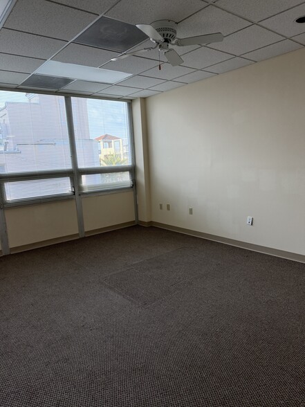 More Photos Of 5899 Whitfield Ave, Sarasota Office For Lease