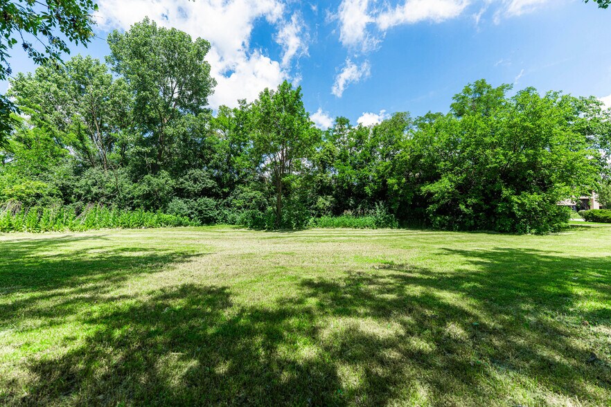 More Photos Of 250 St Regis Dr, Lombard Land For Sale