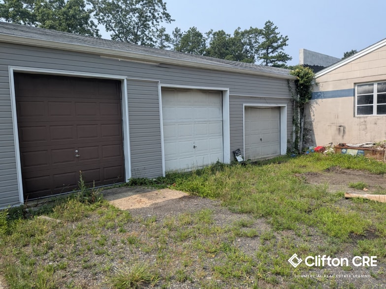 More Photos Of , Whiting Industrial For Sale