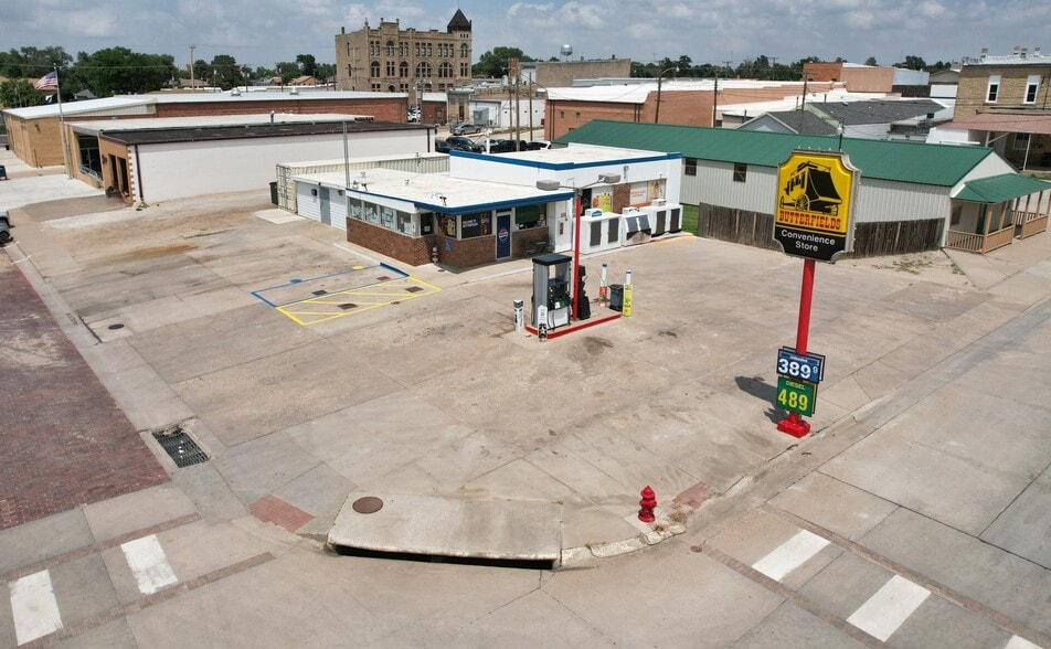 More Photos Of 120 W Sycamore St, Ness City Convenience Store For Sale
