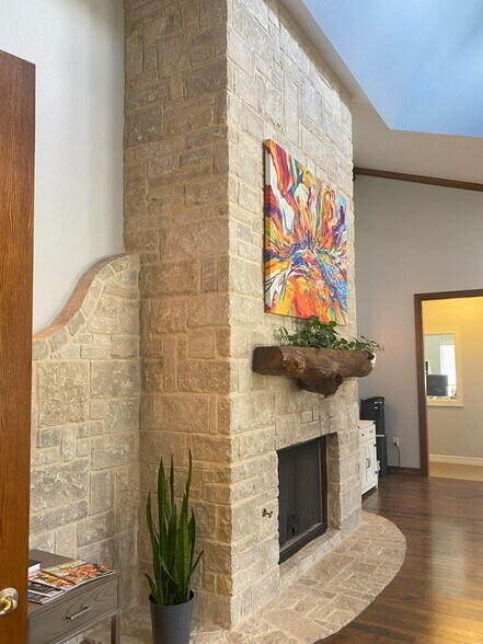 More Photos Of 1105 Cheek Sparger Rd, Colleyville Office For Sale