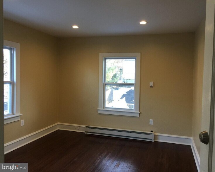 More Photos Of 841 Edge Hill Rd, Glenside Apartments For Sale