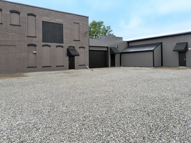 More Photos Of 1100 W Town St, Columbus Industrial For Sale