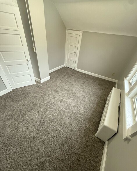 More Photos Of 724 Watervliet Shaker Rd, Latham Self Storage For Lease