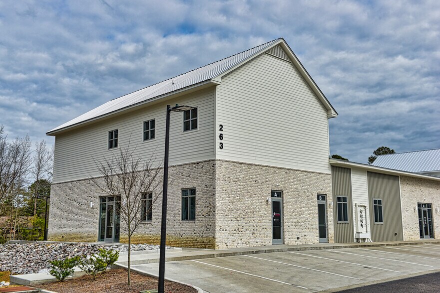 More Photos Of 263 Treeland Dr, Ladson Office For Lease