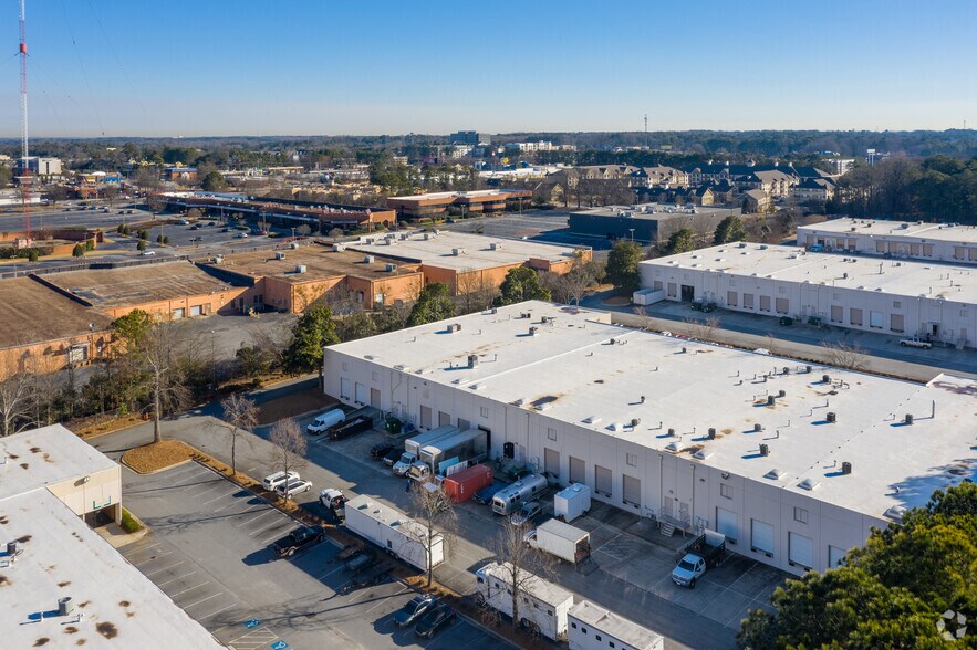 More Photos Of 2038-2046 Weems Rd, Tucker Distribution For Lease