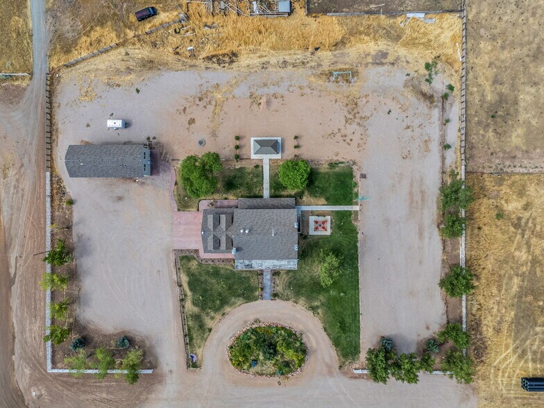 More Photos Of 135 E 200 N, Kanosh Hospitality For Sale