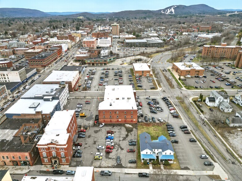 More Photos Of 42 Summer St, Pittsfield Medical For Sale