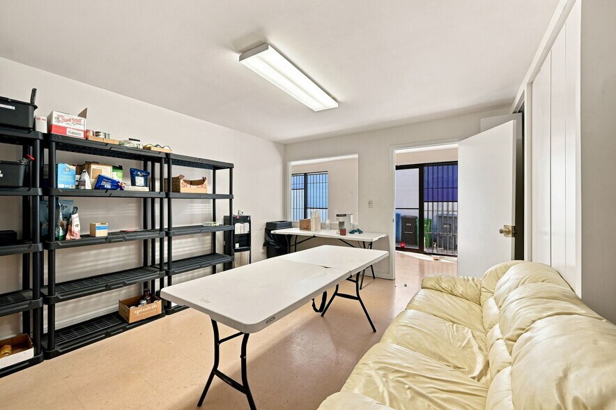 More Photos Of 2757 16th St, San Francisco Warehouse For Lease